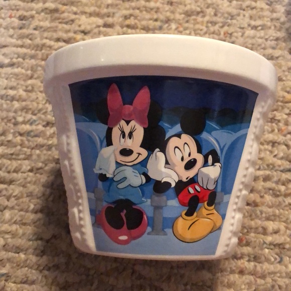 2 Mickey Mouse Bowls - Picture 5 of 6